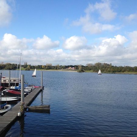 Sailcenter Limburg Hostel Kinrooi Екстериор снимка