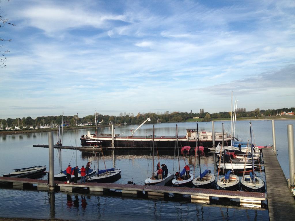 Sailcenter Limburg Hostel Kinrooi Екстериор снимка