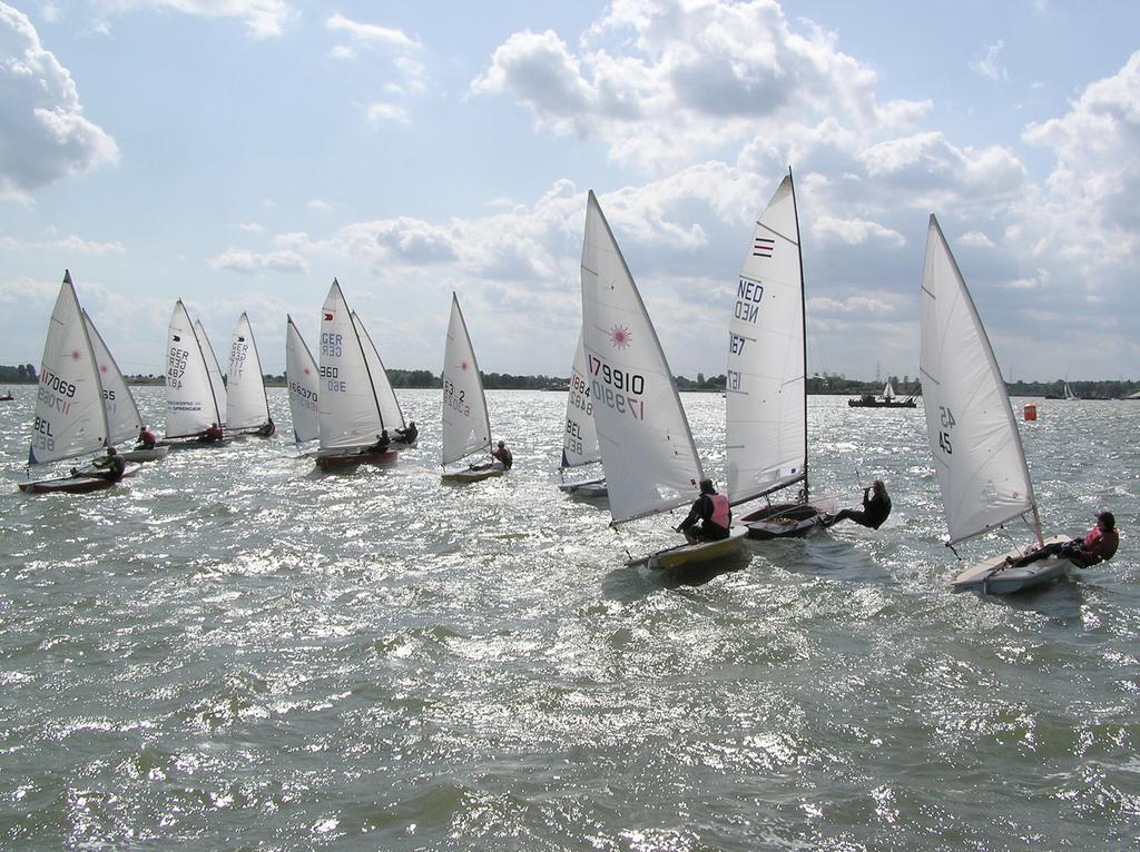 Sailcenter Limburg Hostel Kinrooi Екстериор снимка