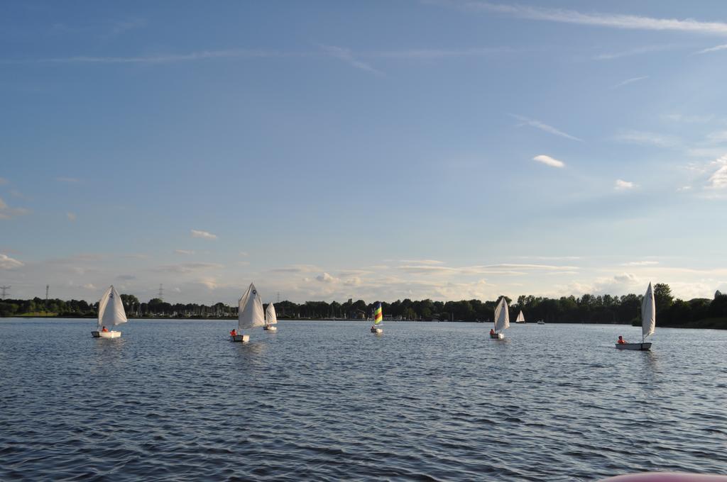 Sailcenter Limburg Hostel Kinrooi Екстериор снимка