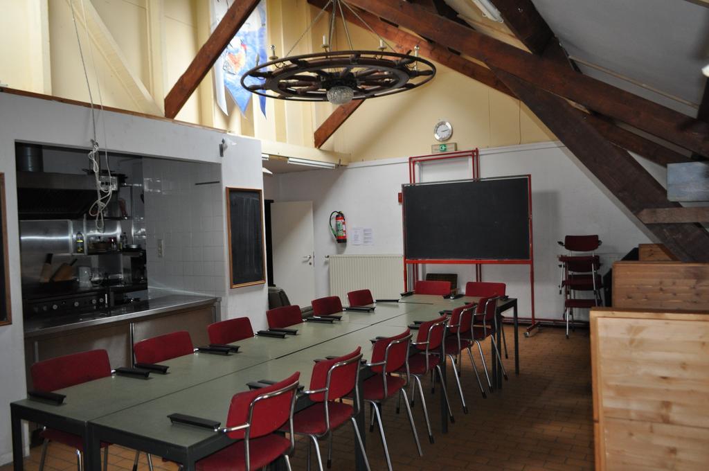 Sailcenter Limburg Hostel Kinrooi Екстериор снимка