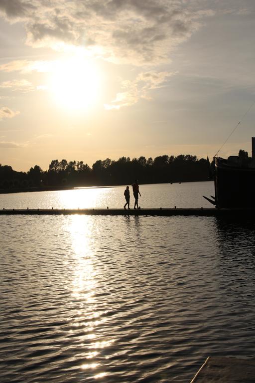 Sailcenter Limburg Hostel Kinrooi Екстериор снимка